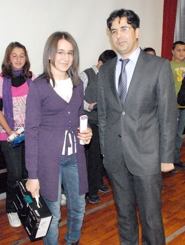 Serhat Anafen Başarıyı Bilgisayar Ve Bisikletle Ödüllendirdi