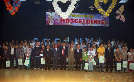 Serimya’da 800 Matematik Dehası Yarıştı, Başarılı Öğrencilere Ödülleri Verildi