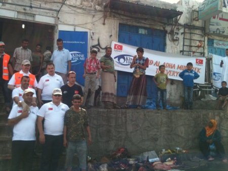 SESİAD üyeleri, Yemen’de ihtiyaç sahiplerine kurban eti dağıttı