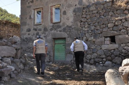 Sesini Kimse Yok mu duydu