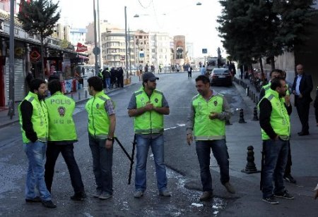 Sessiz Taksim'den 1 Mayıs manzaraları