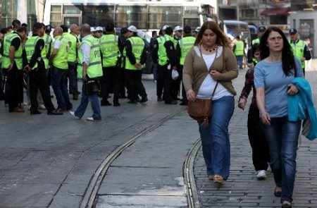 Sessiz Taksim'den 1 Mayıs manzaraları