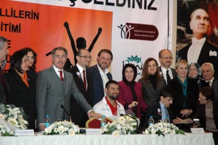 ‘Sevgi, kardeşlikle gönlümüzdeki ve zihnimizdeki engelleri kaldıracağız’