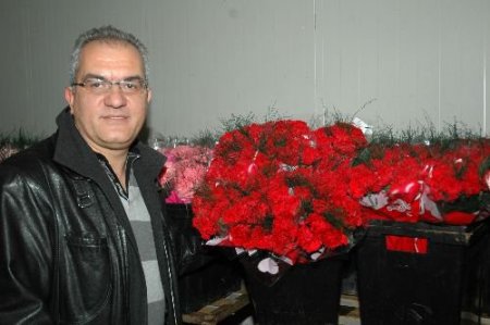 Sevgililer Günü'nde 43 Milyon Dal Çiçek İhraç Edilecek