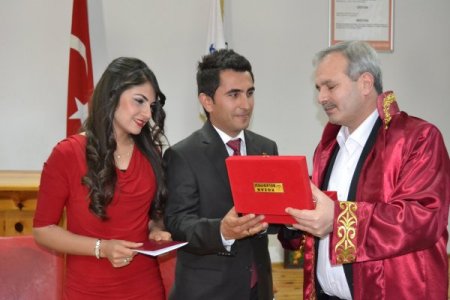 Sevgililer Günü'nde nikâh masasına koştular