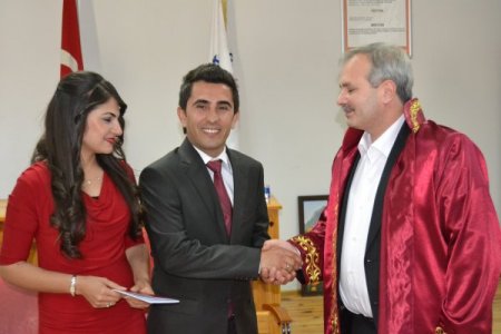 Sevgililer Günü'nde nikâh masasına koştular