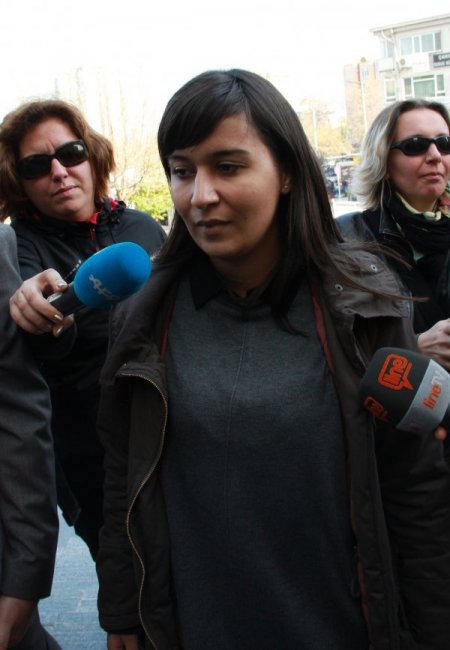 Sevimli, lehinde şahitlik yapmak için Lyon 2 Üniversitesi rektörü Bursa'ya geldi