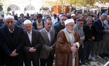Şeyh Sait'in Torunu Fırat'ın Diyarbakır'da Cenaze Namazı Kılındı