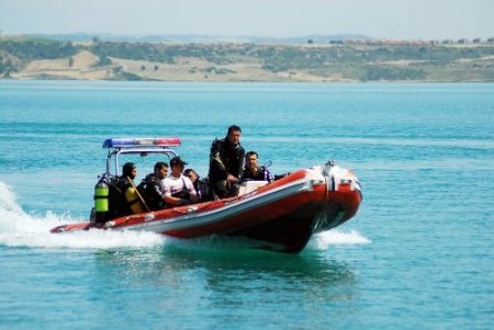 Seyhan Baraj Gölü'nü kirlilikten polis kurtaracak