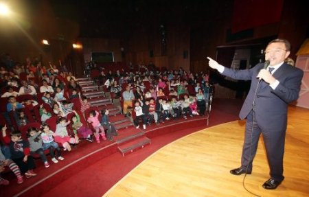 Seyhan Belediyesi 23 Nisan Çocuk Oyunları Festivali başladı