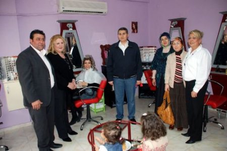 Seyhan Belediyesi Açtığı Kurslarla Kadınları Meslek Sahibi Yapıyor