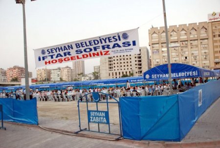 Seyhan Belediyesi Ramazan'da Her Gün 2 Bin Kişiye İftar Verecek