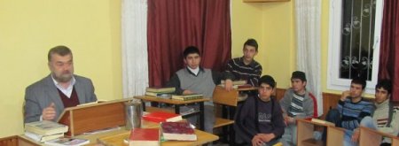 Seyhan'da İrfan Geceleri Programı Başlatıldı