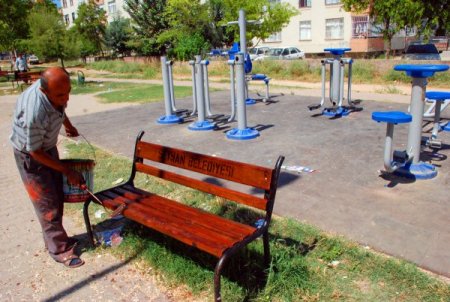 Seyhan’daki Tüm Parklar Yenilendi