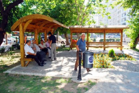 Seyhan’daki Tüm Parklar Yenilendi