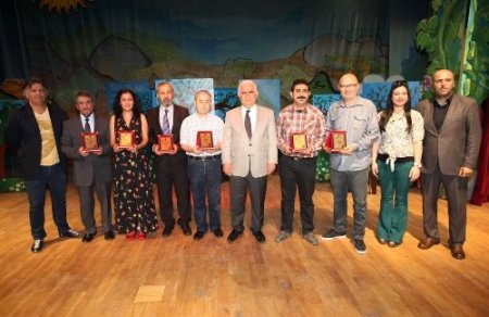 Seyhan’ın 'Çocuk Oyunları Festivali’ne binlerce minik izleyici katıldı