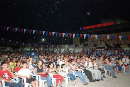 Seyhan'ın Ramazan Geceleri Tiyatro Şöleniyle Başladı