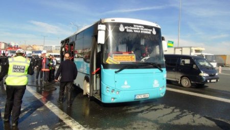 Seyir halindeki otobüste yangın