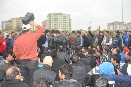 Seyislerin eylemi, at yarışlarını iptal ettirdi