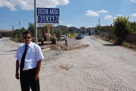 Sezen Aksu'nun Adı Afyonkarahisar'da Bulvara Verildi