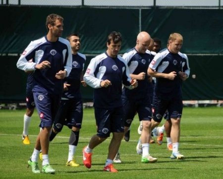 Shota Arveladze: Hedeflerimiz için kazanmamız lazım