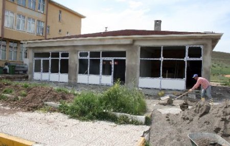 Sıcak Çermik'e Havuz Yapılıyor