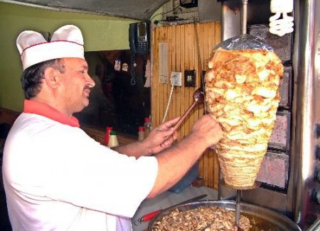 Sıcak Havada Dönerciler İki Kere Yanıyor