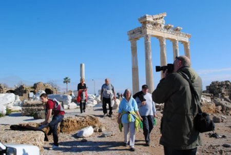 Side, Yabancı Turist Sayısında Yüzde 30 Artış Bekliyor