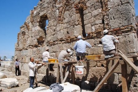 Side Antik Kent'te Apollon Tapınağı'na girişler ücretli oldu