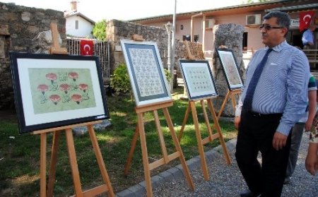 Side Müzesi'nde, ebru sergisi