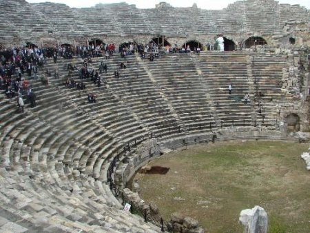 Side Müzesi'nde 11 Bin 905 Tarihi Eser Bulunuyor