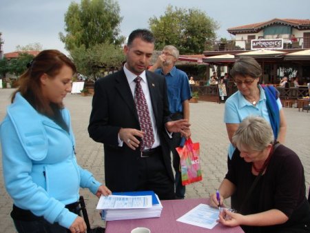 Side'de Esnaf, Müşteri Memnuniyeti Anketine Göre Eğitimden Geçiyor