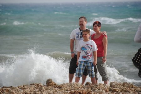 Side'de rüzgarlı ve fırtınalı hava hayatı olumsuz etkiliyor