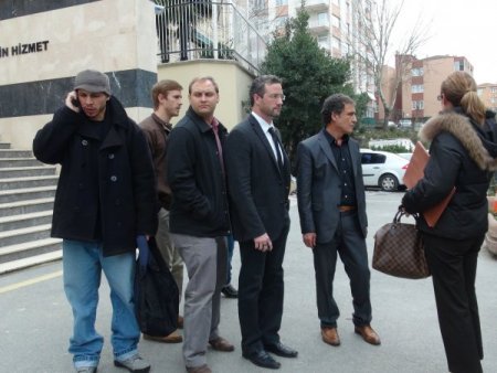 Sierra'nın eşi ve kardeşi, polisten bilgi aldı