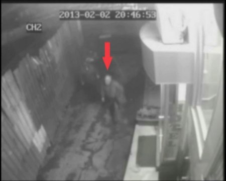 Sierra’nın katili, montunu satmak isterken kameraya yakalandı