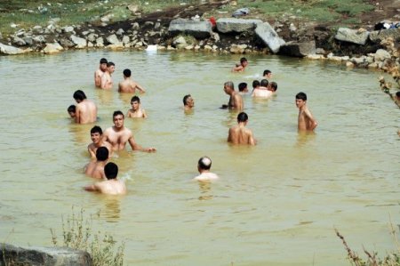 Sifa arayanlar Budaklı Kaplıcaları'na akın ediyor