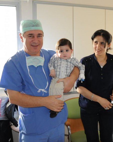 Şifa Üniversitesi, Erbil'den gelen Muhammed bebeğe nefes aldırdı