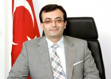 Şifa Üniversitesi, öğrencilerinin aynı okulda öğretim görevlisi olmasını istiyor