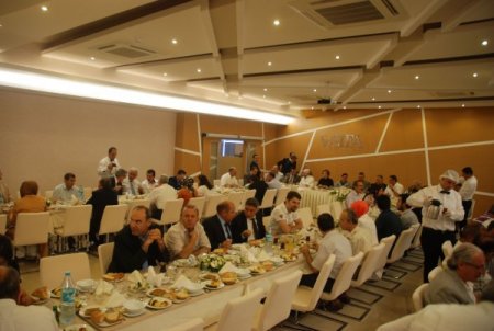 Şifa Üniversitesi, Protokol Üyeleri Ve İşadamlarını İftarda Biraraya Getirdi