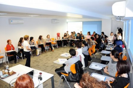 Şifa Üniversitesi anne adaylarını normal doğuma hazırlayacak