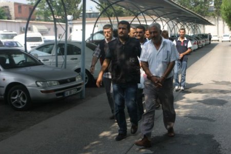 Sigara Kaçakçısı 8 Kişi Adliyeye Sevkedildi