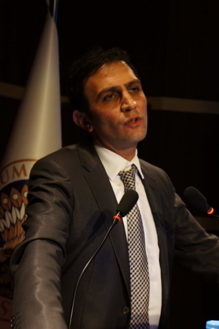 "Sigara Şirketleri Kadın Ve Gençler Üzerinde Yoğunlaşıyor"