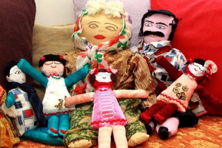 Sığınma evi çalışanları, mağdur kadınlara harçlık için konserve imal ediyor