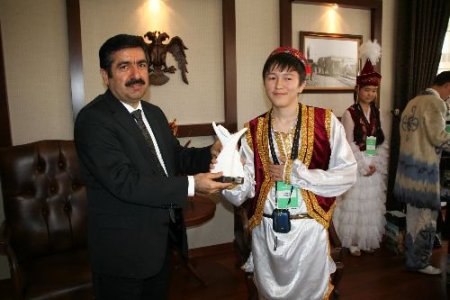 Şiirin Yıldızları Konya Valisini Ziyaret Etti