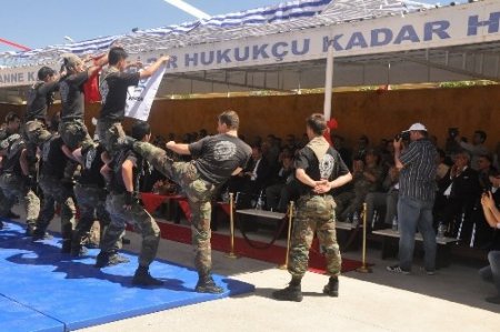 Siirt PMYO'da mezuniyet heyecanı