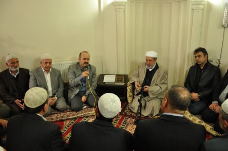 Siirt Valisi Aydın kan davalı aileleri barıştırdı