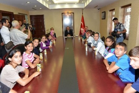 Siirtli öğrencilerden Vali Coş’a ziyaret