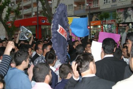 Siirtliler, Medyada Çıkan Haberleri Protesto Etti