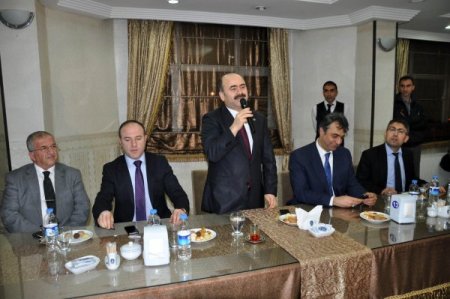 Siirt'te 100 kişi 100 aileye 'kardeş aile' oldu