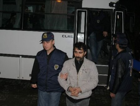 Siirt'te Gözaltına Alınan 10 Kişi Mahkemeye Sevk Edildi